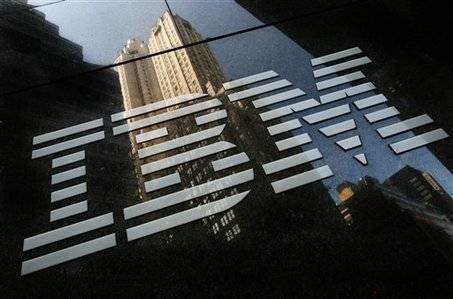 ** FILE ** In this Nov. 24, 2008 file photo, an IBM office is shown in New York. Sun Microsystems Inc. shares soared Wednesday, March 18, 2009, after a published report said International Business Machines Corp. is in preliminary talks to buy Sun for at least $6.5 billion in cash. (AP Photo/Mark Lennihan)
