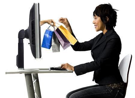 Woman shopping online   Original Filename: 72883564.jpg
Gettyimages